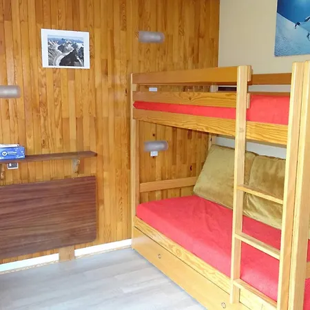 Apartment Location 2p Aux Gets, 5 Pers., Acces Pistes, Garage, A 300m Des Commerces - Fr-1-802-56 Les Gets